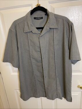 Axist   Men's Short-Sleeve Button-Up Shirt in Light Grey